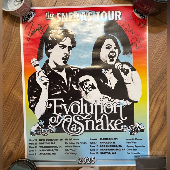 The‎ Swiftologist Sneras Tour Signed Poster - Picture 1 of 4